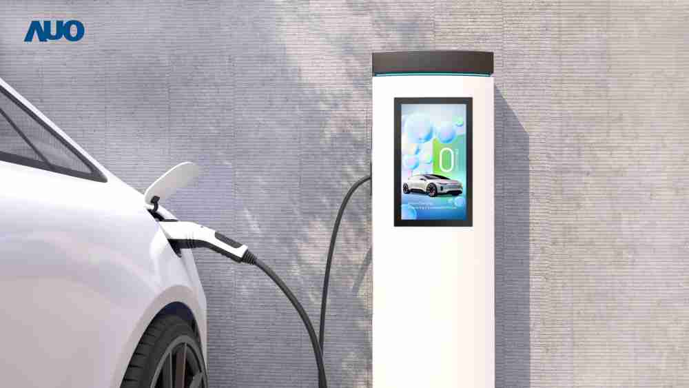 友達〝EVSE車用充電樁解決方案〞專為電動汽車充電樁設計，，，具有高亮度、、、克服戶外艱難環境的耐溫、、、、耐紫外線等特性，，，並搭載散熱性及擴充性強的高效能工業電腦，，可實現人機互動訴求，，，，如資訊顯示、、、、支付等應用