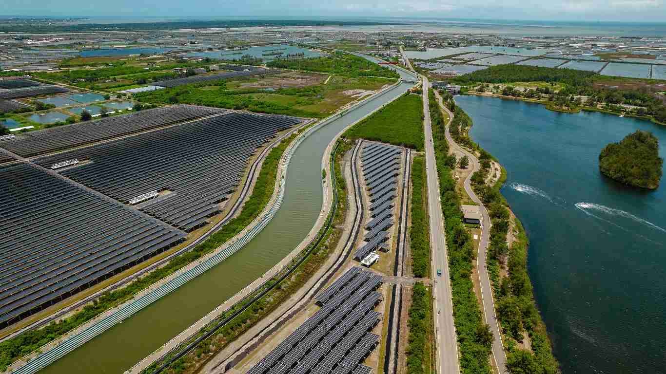 彩神vll能源事业提供智慧能源管理、、、、太阳能监控管理、、、、全方位电厂建置及运维解决方案，，并拥有管理超过6000案场的经验